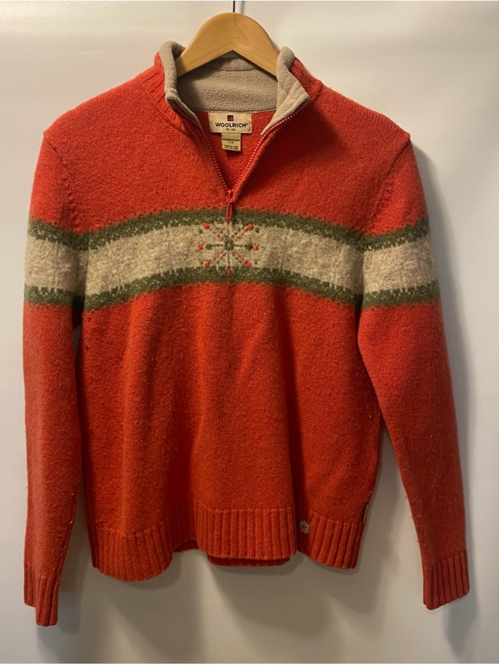 Sz L- Women Woolrich orange cozy sweater Winter Coral Heather